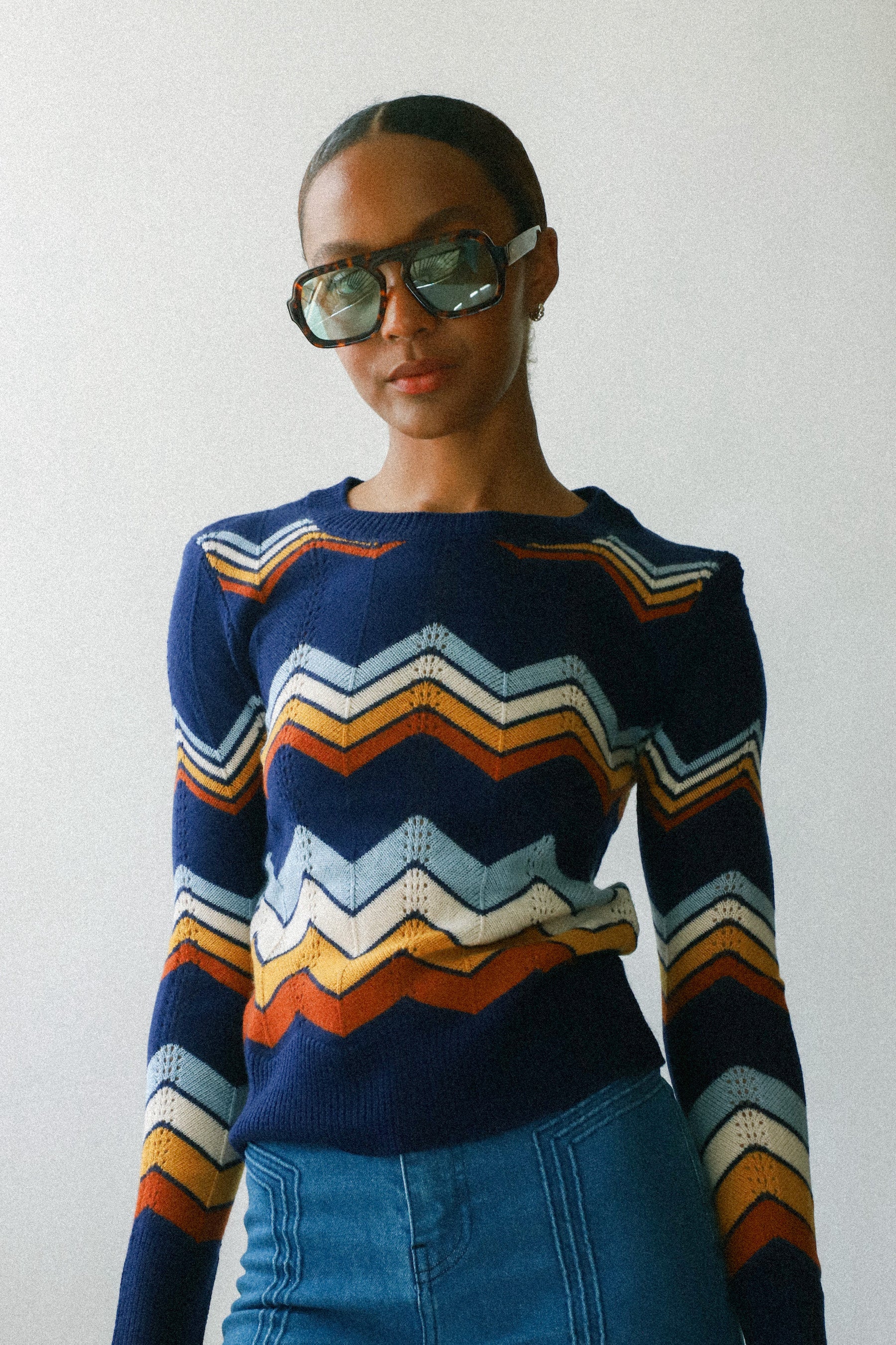 NEW Elisa Johnson Jane Sunglasses in Brown Tortoise Elisa Johnson Jane Mini Sunglasses in Brown Tortoise at Parc  main image 3