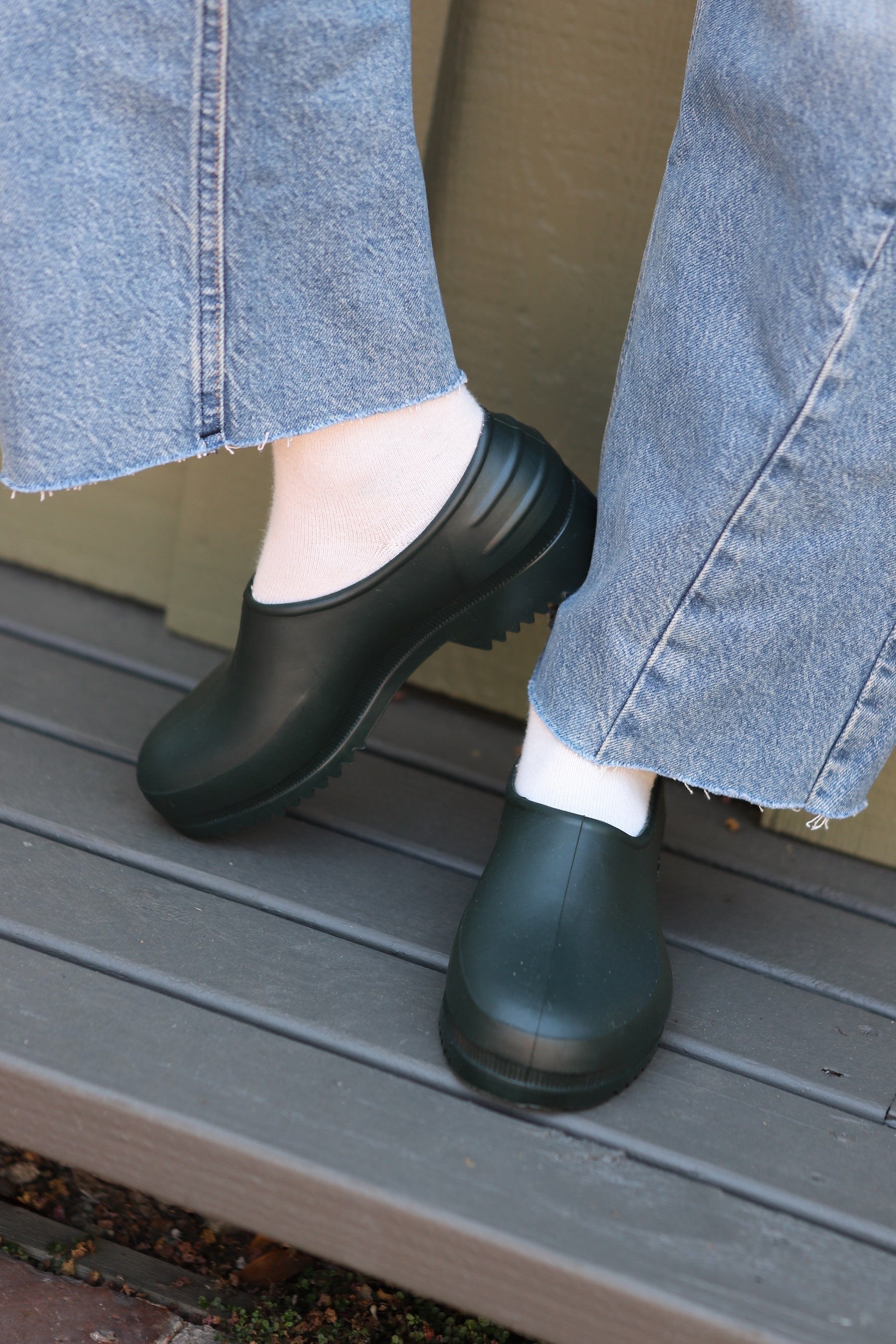 Vert Gardana Clog – Prism Boutique