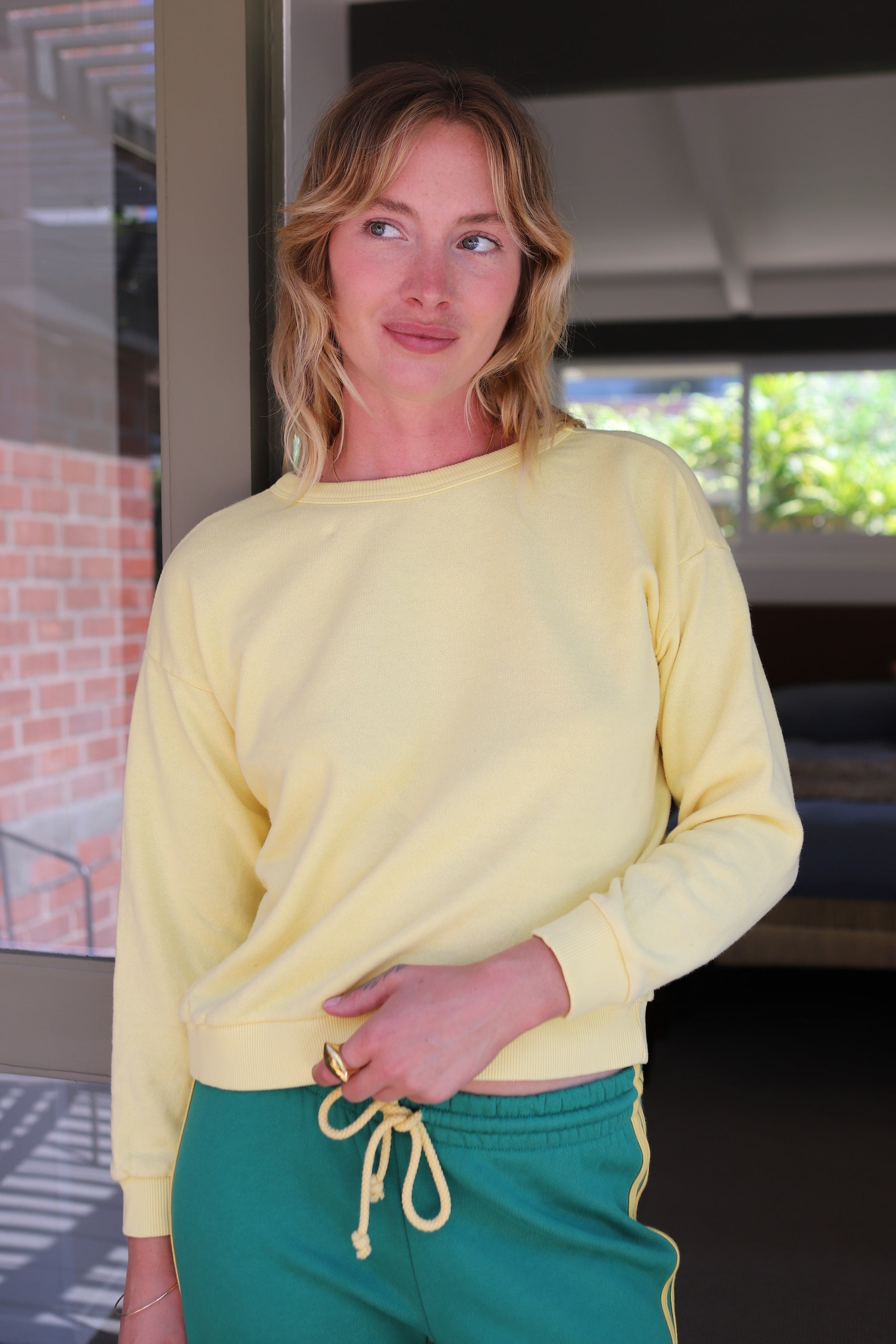 Shortbread Crux Cropped Sweatshirt – Prism Boutique