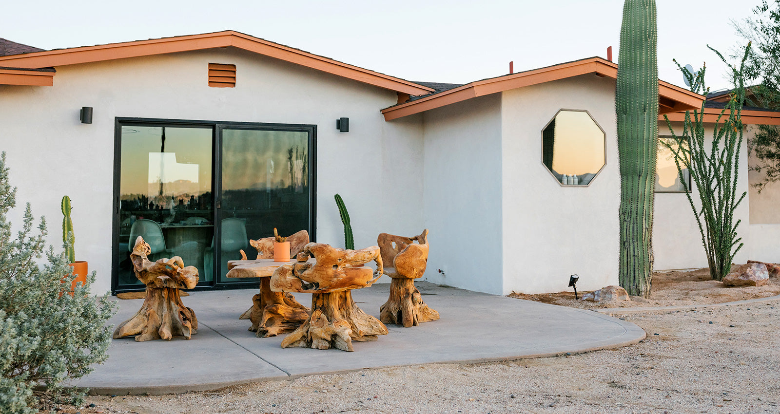 Welcome to Terracasa: An Inside Look at Dayna’s Desert Oasis
