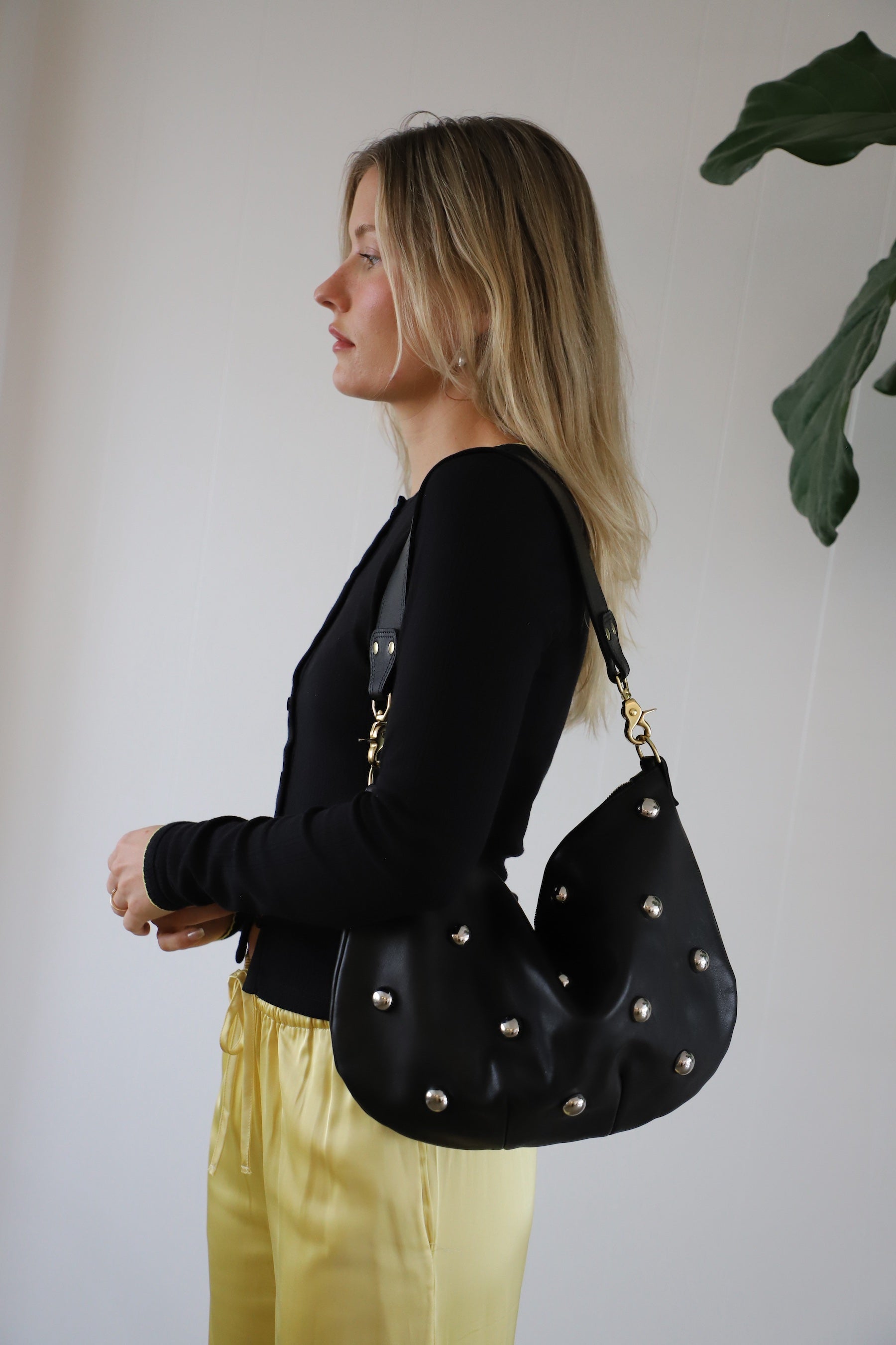 Black Studs Moyen Messenger