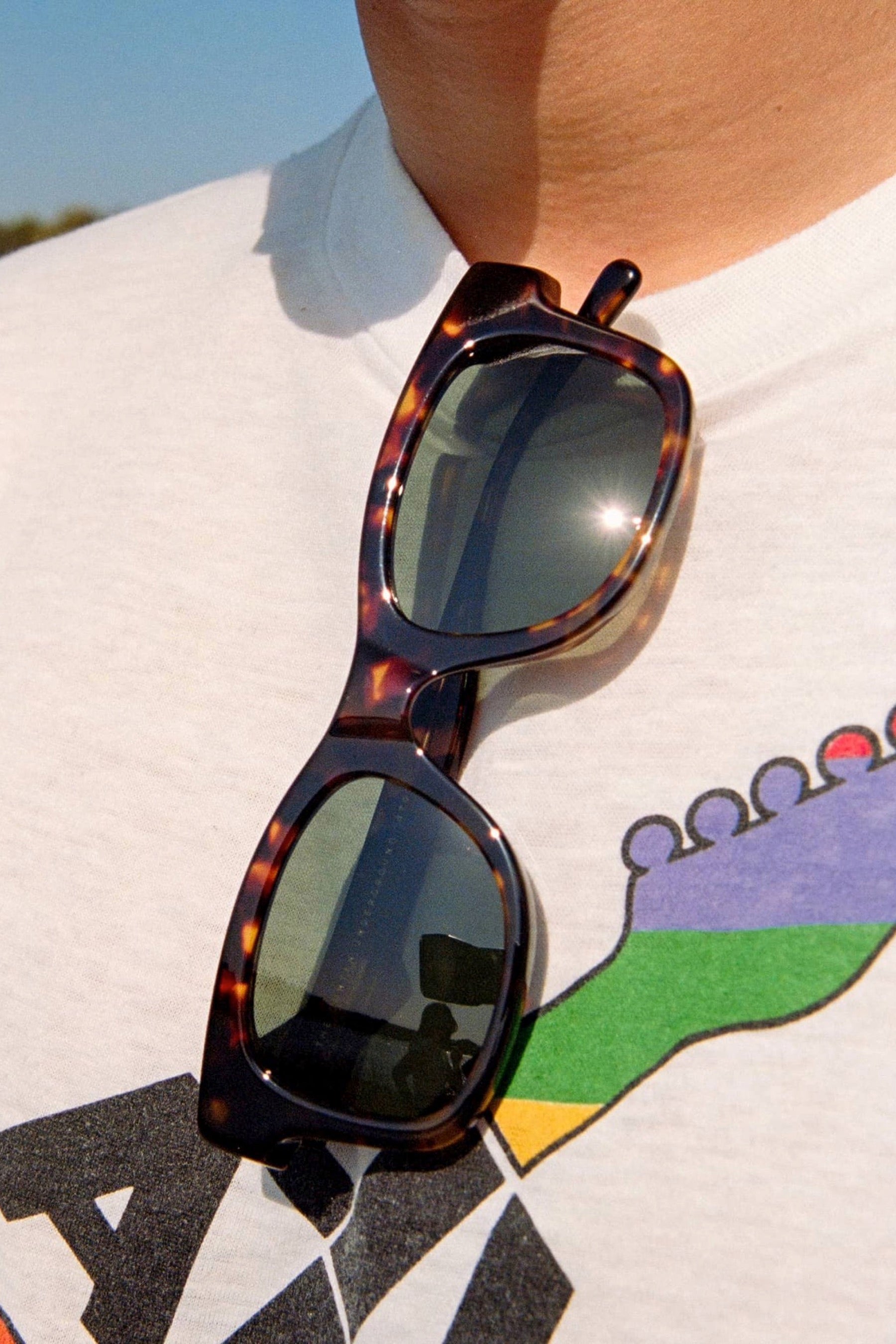 Tortoise Suntan Underground Sunglasses