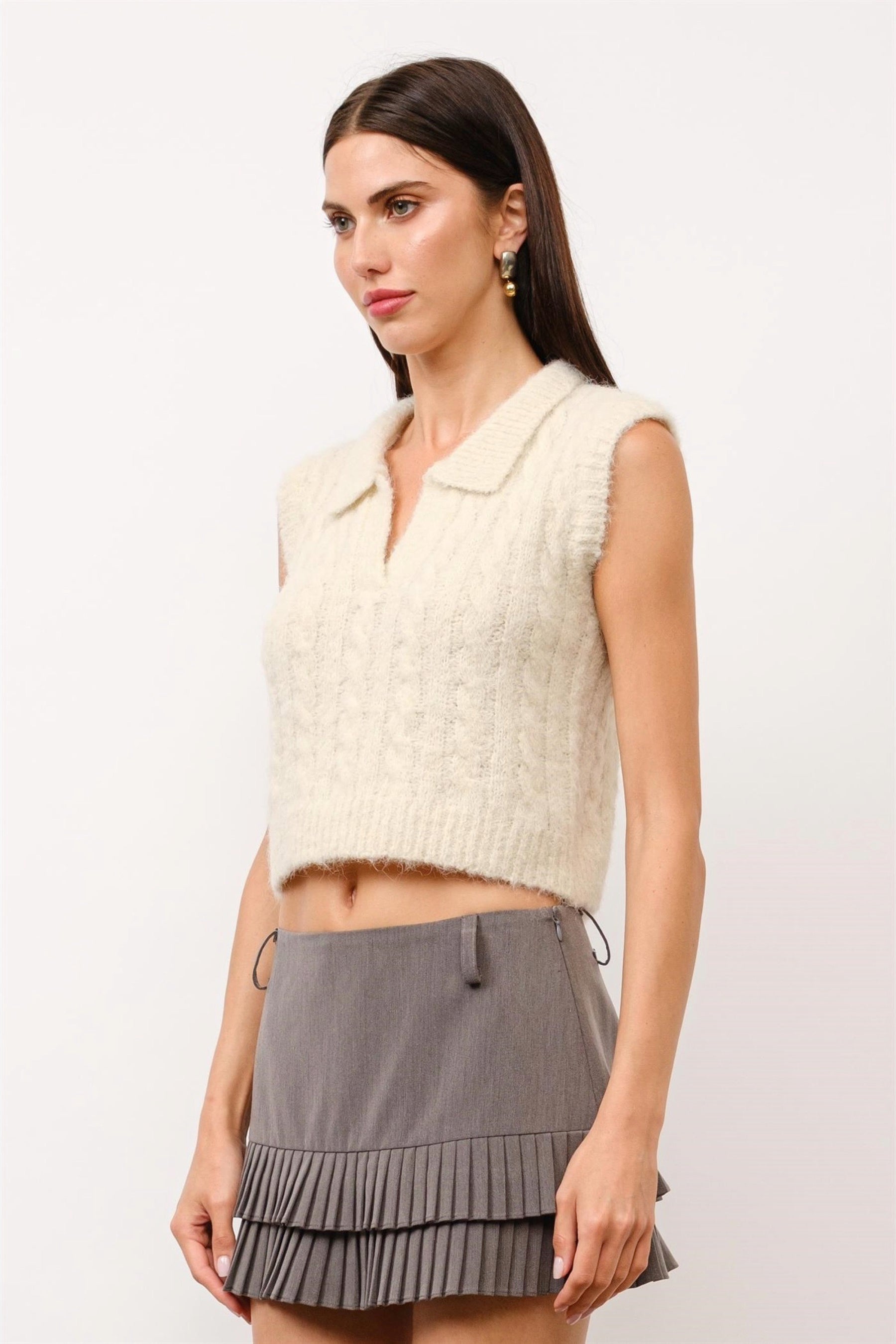 Ivory Ivy Cable Knit Vest