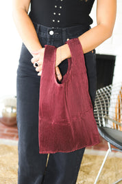 Mahogany Pleated Baggu