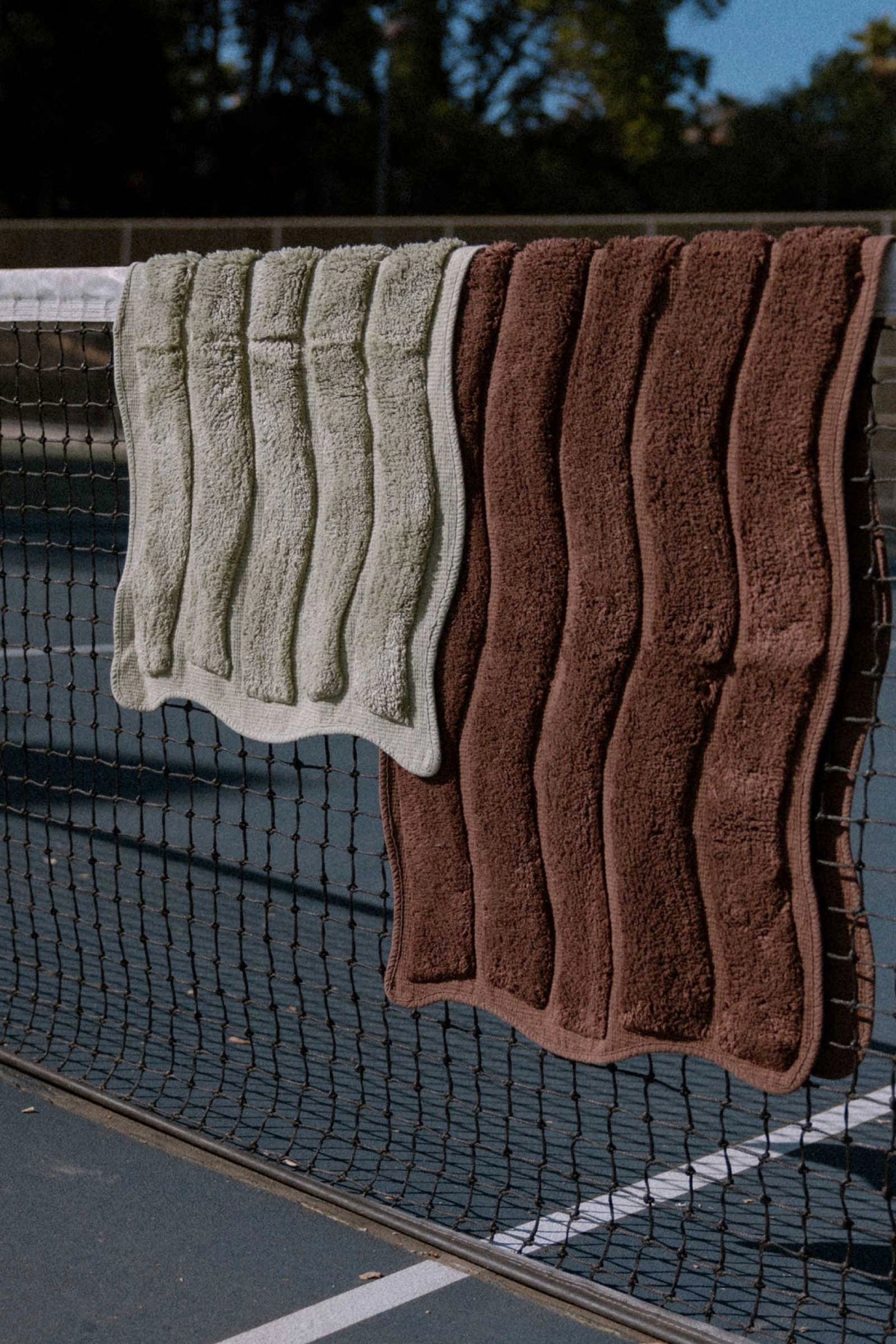 Marron Carmen Runner