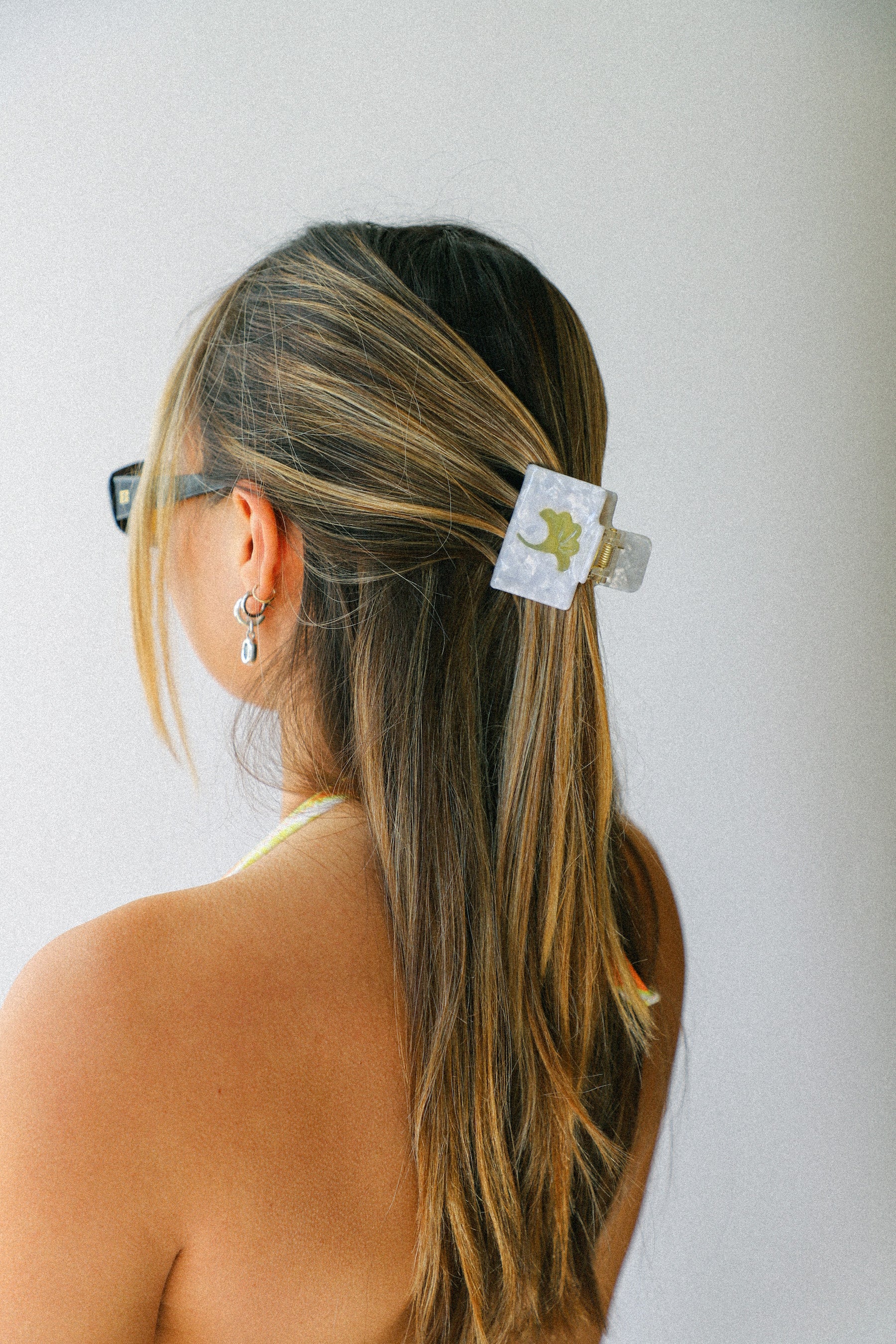 Irredescent Yellow Pia Claw