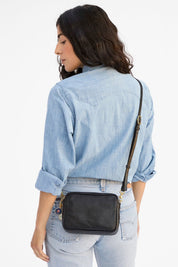 Black Caviar Midi Sac