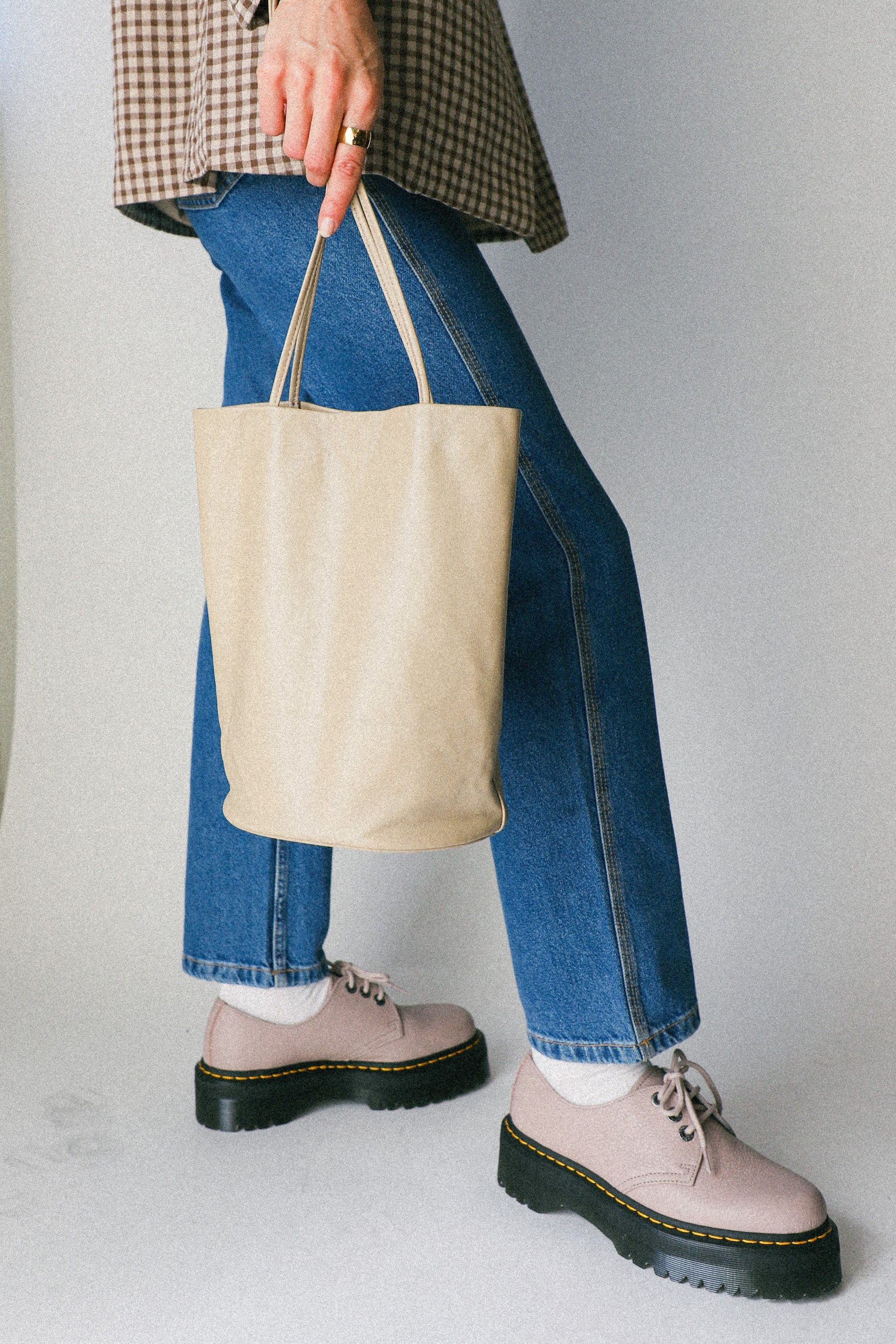 Ecru Drape Oval Bucket