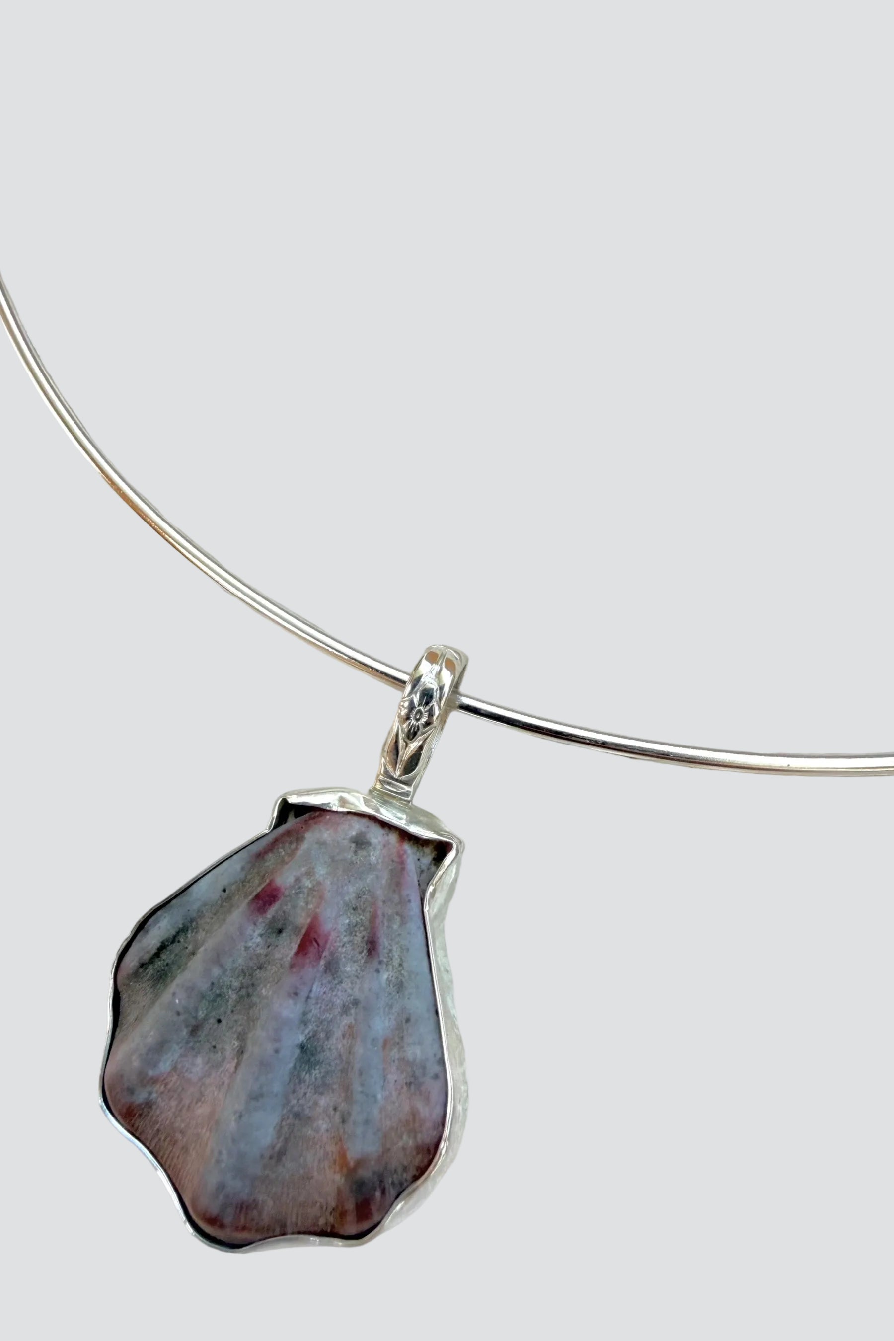 Silver Shell Collar 02
