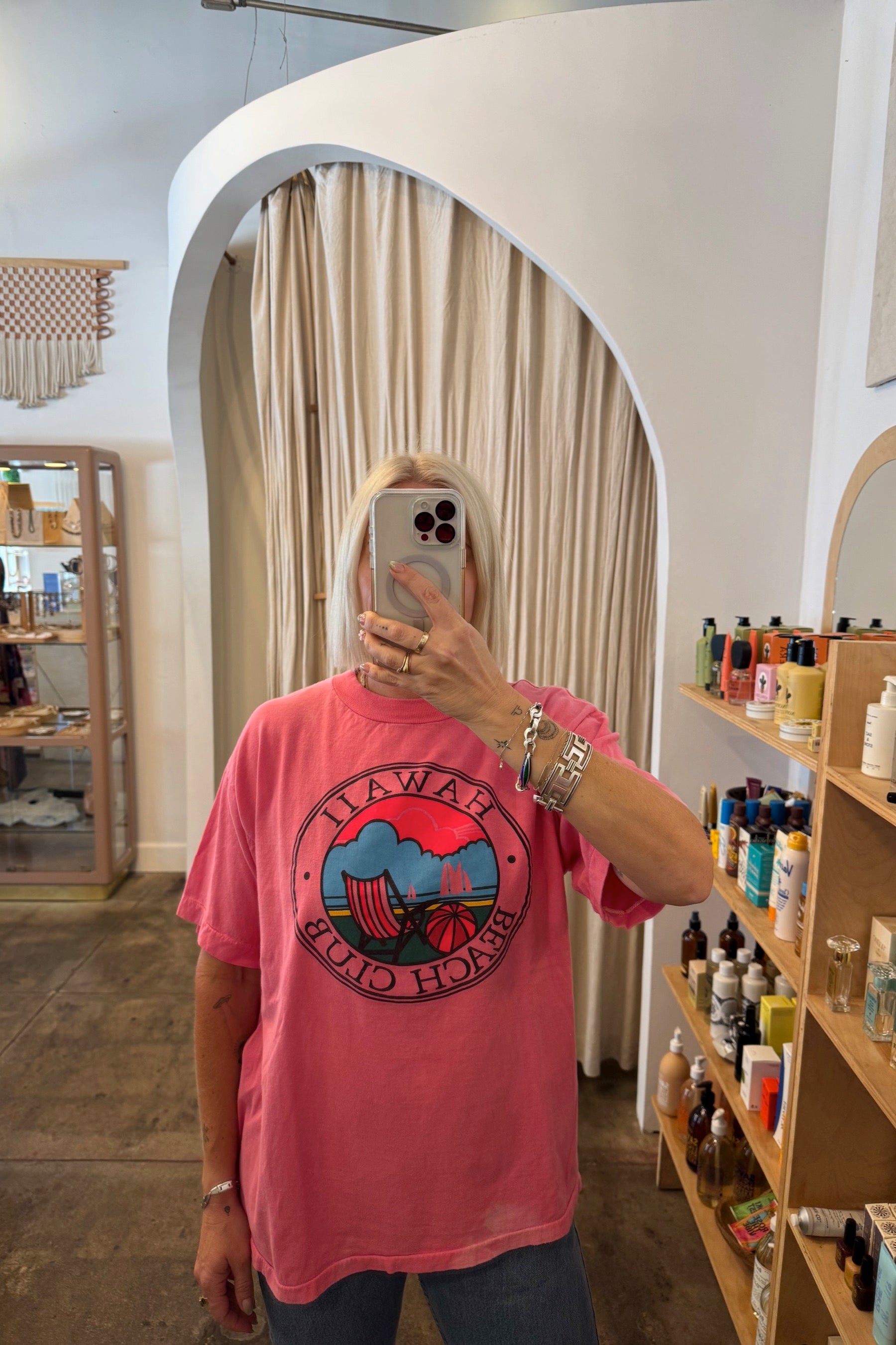 Hawaii Beach Club Tee