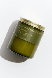 Frankincense & Oud Winter Classic Candle no