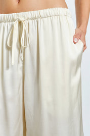 Ivory Lily Relaxed Shorts