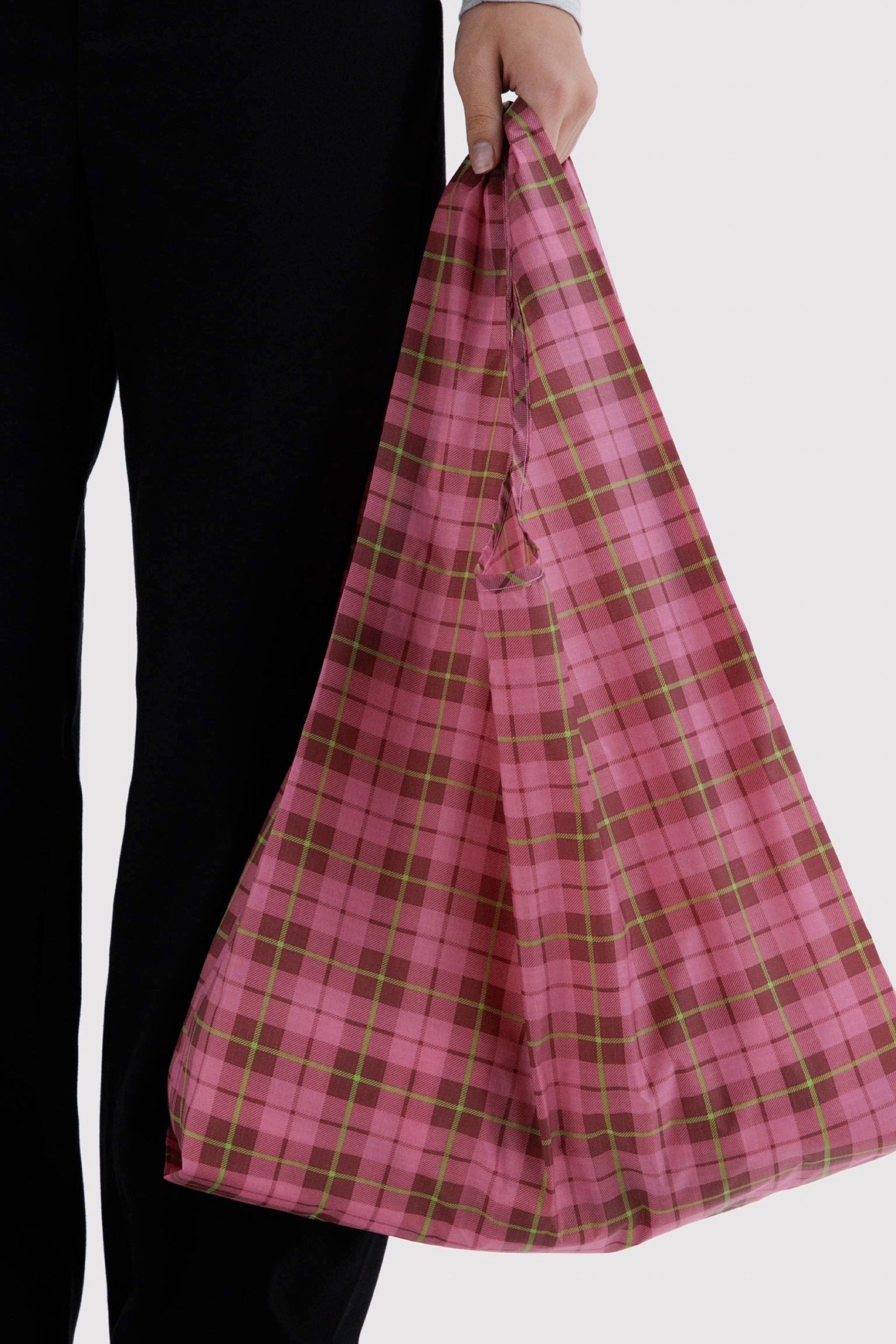 Azalea Pink Tartan Baggu