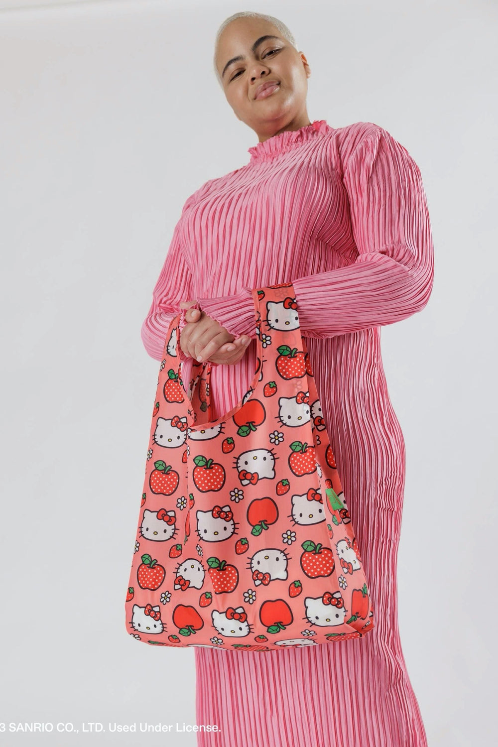 Hello Kitty Apple Baggu