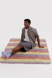 Gradient Stripe Puffy Picnic Blanket