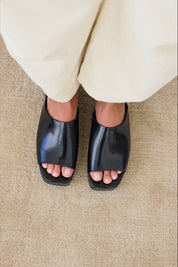 Black Lido Slide Sandal