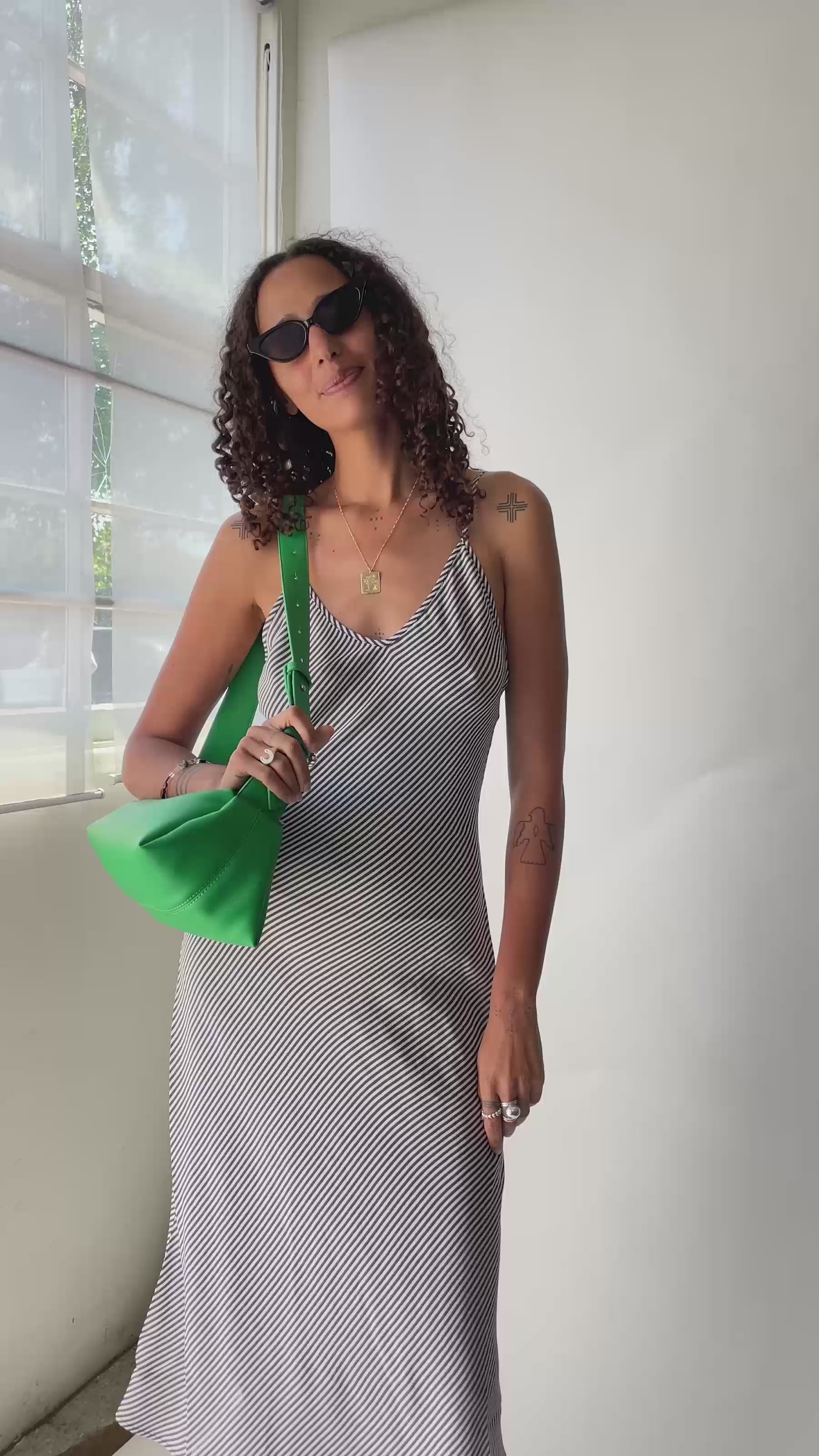 Green Amaya Trapeze Bag