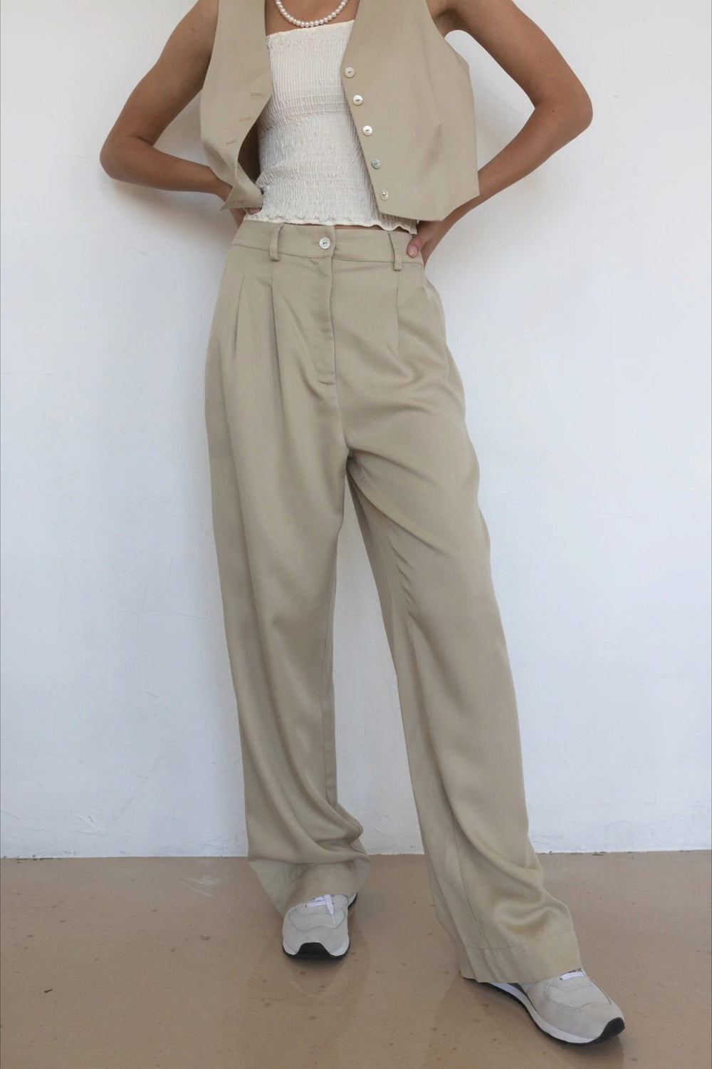 Lychee Pleated Pant