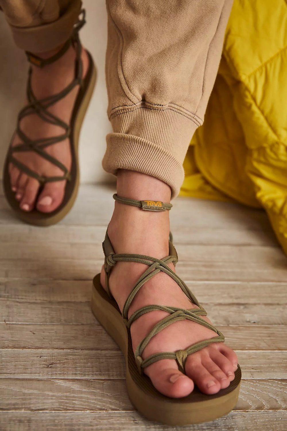 Aloe Midform Infinity Sandal