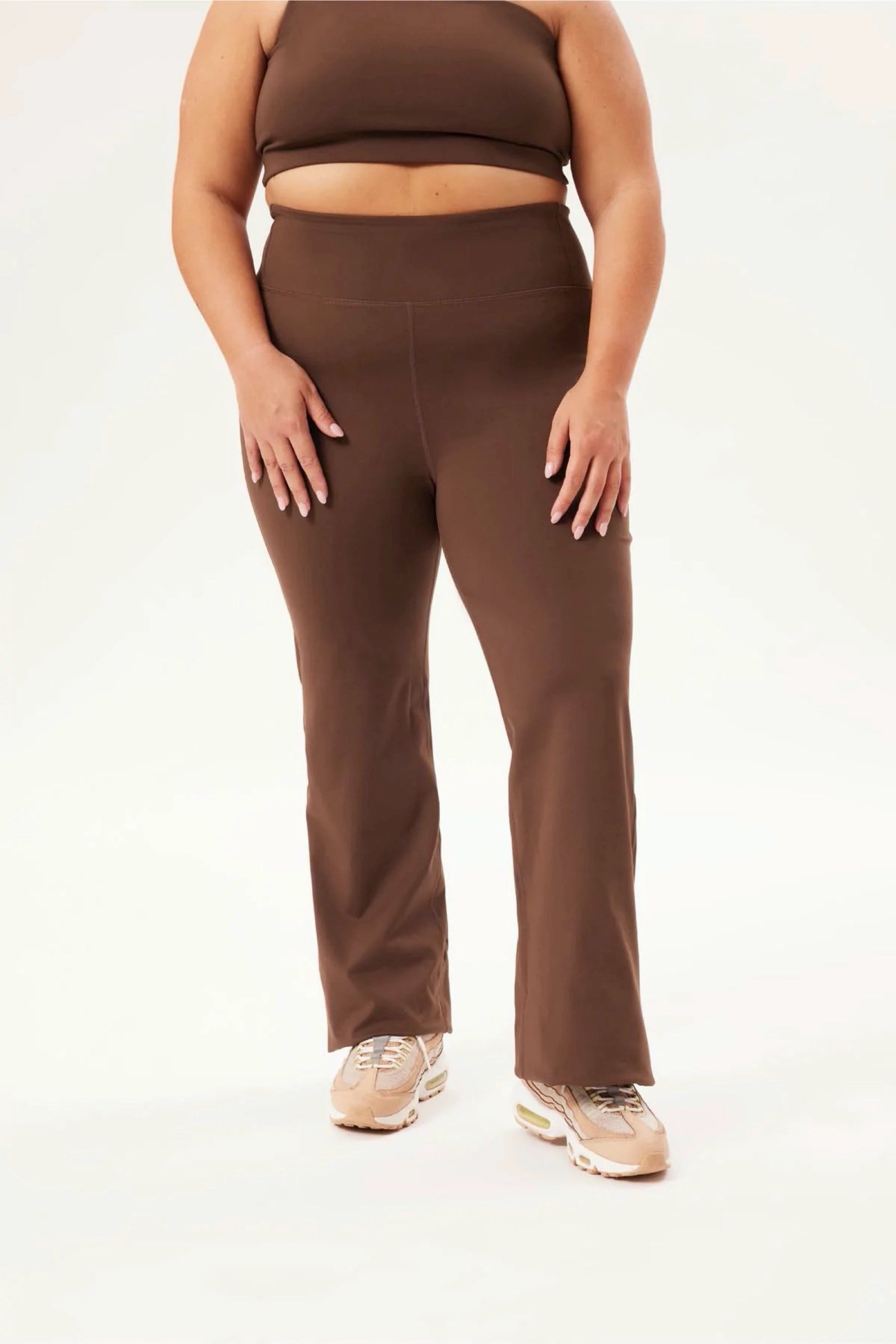 Earth Compressive Flare Legging