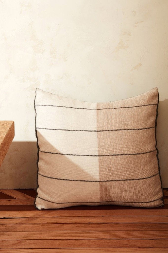 Anni Pillow