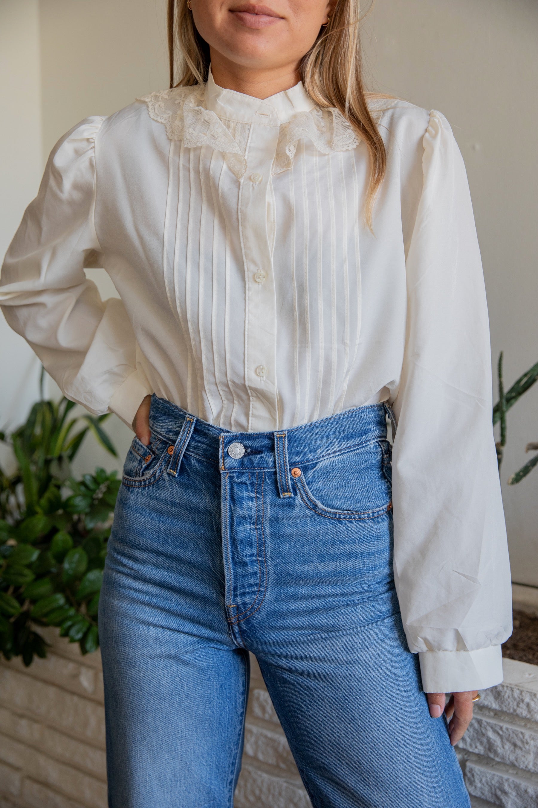 Creme New Fashion Blouse