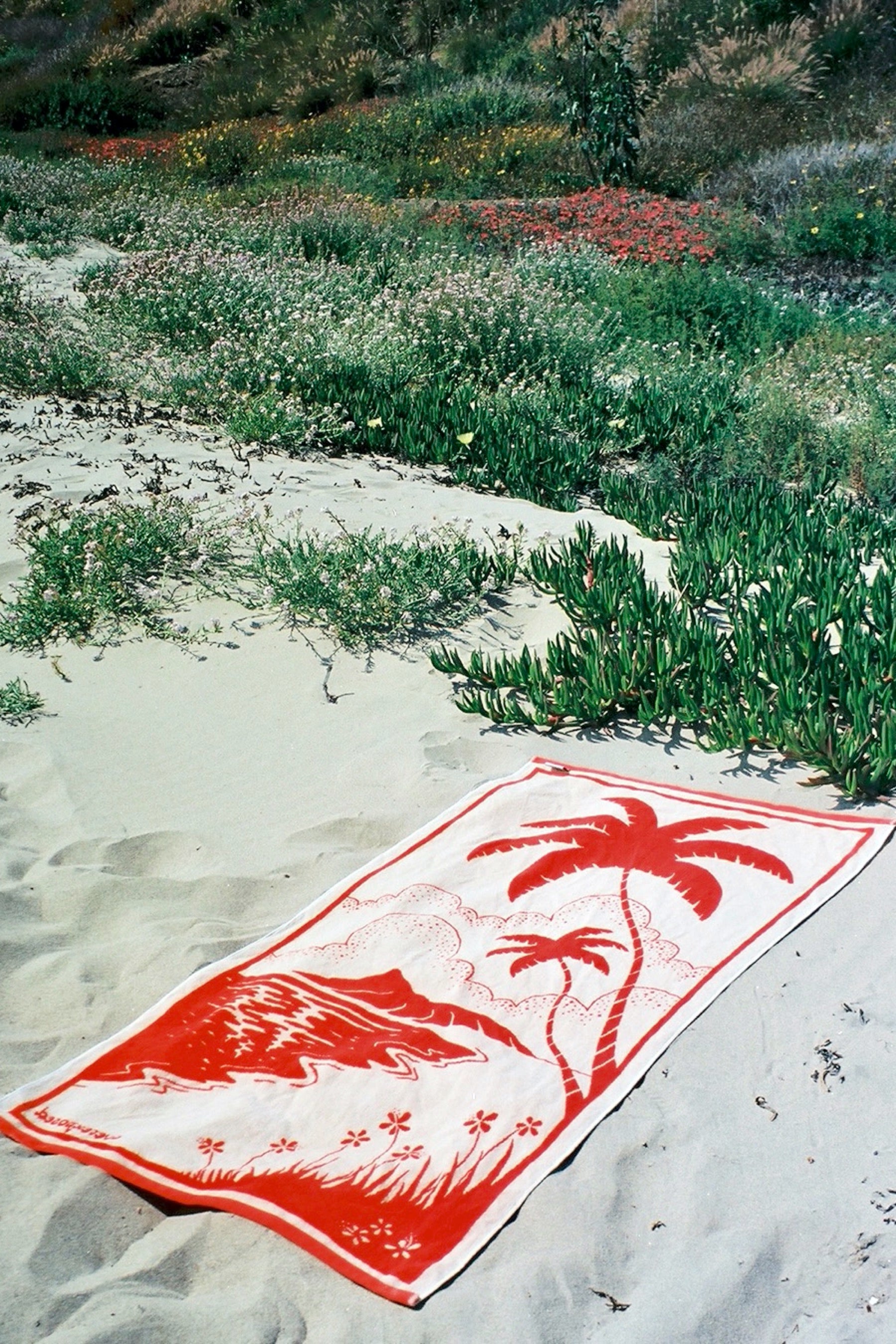 Hanalei Palm Towel - Thumbnail 4