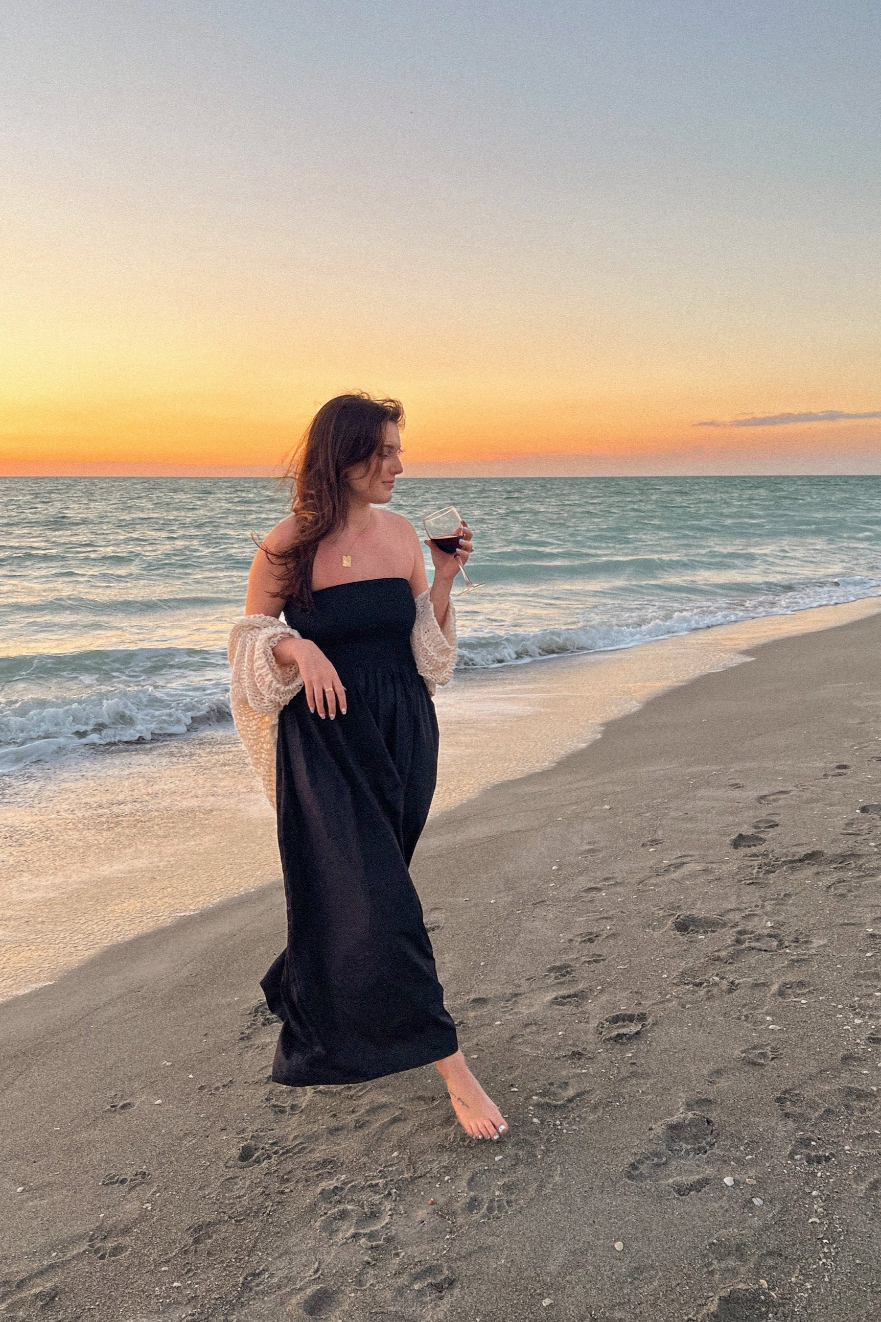 madella midi dress Black Madella Midi Dress