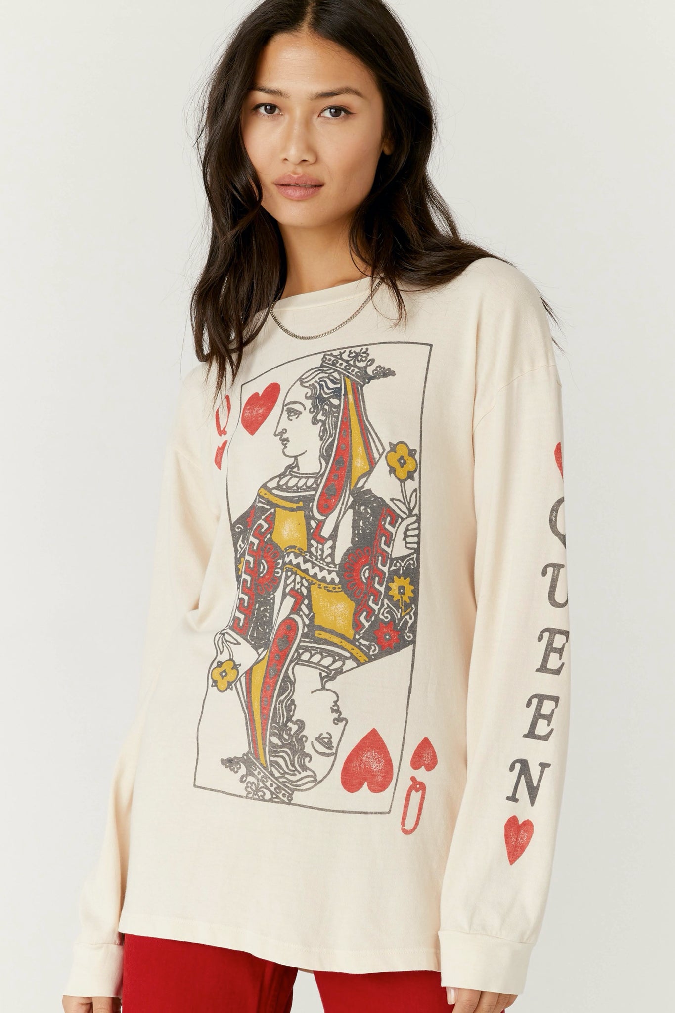 Queen Of Hearts Oversized Long Sleeve Tee – Prism Boutique
