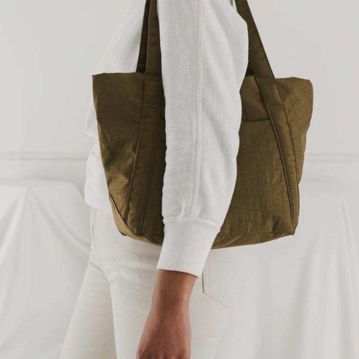 Mini cloud bag clearance baggu