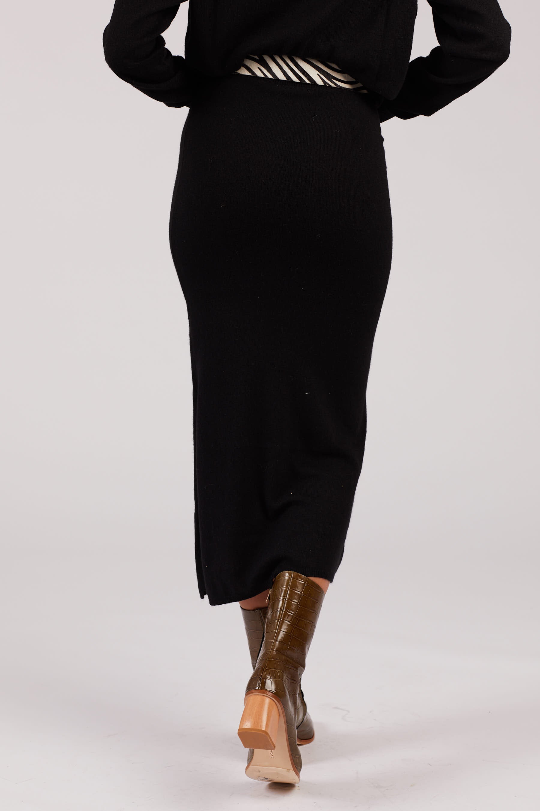 Black Hannah Skirt