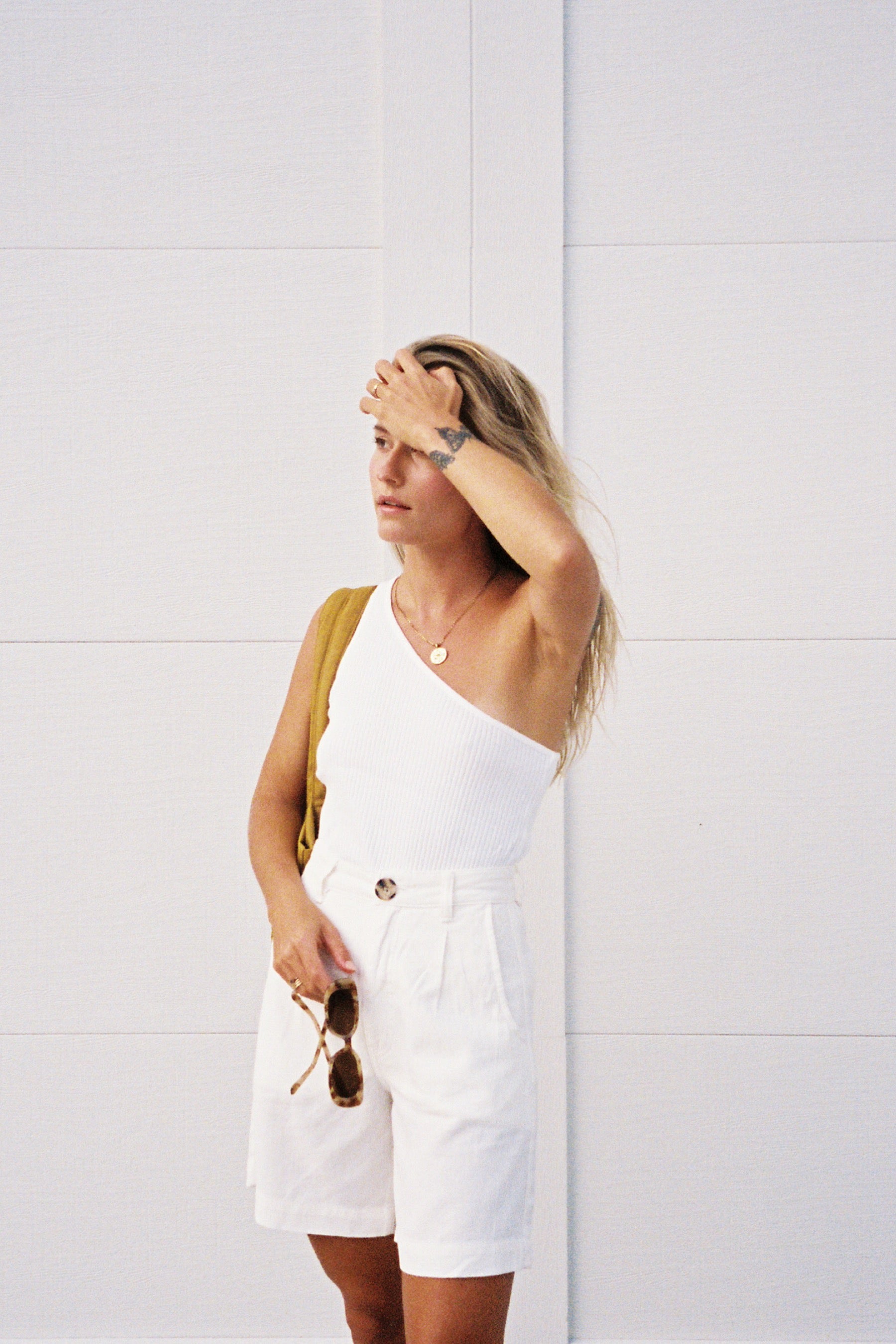 Vintage White Horizon Linen Short