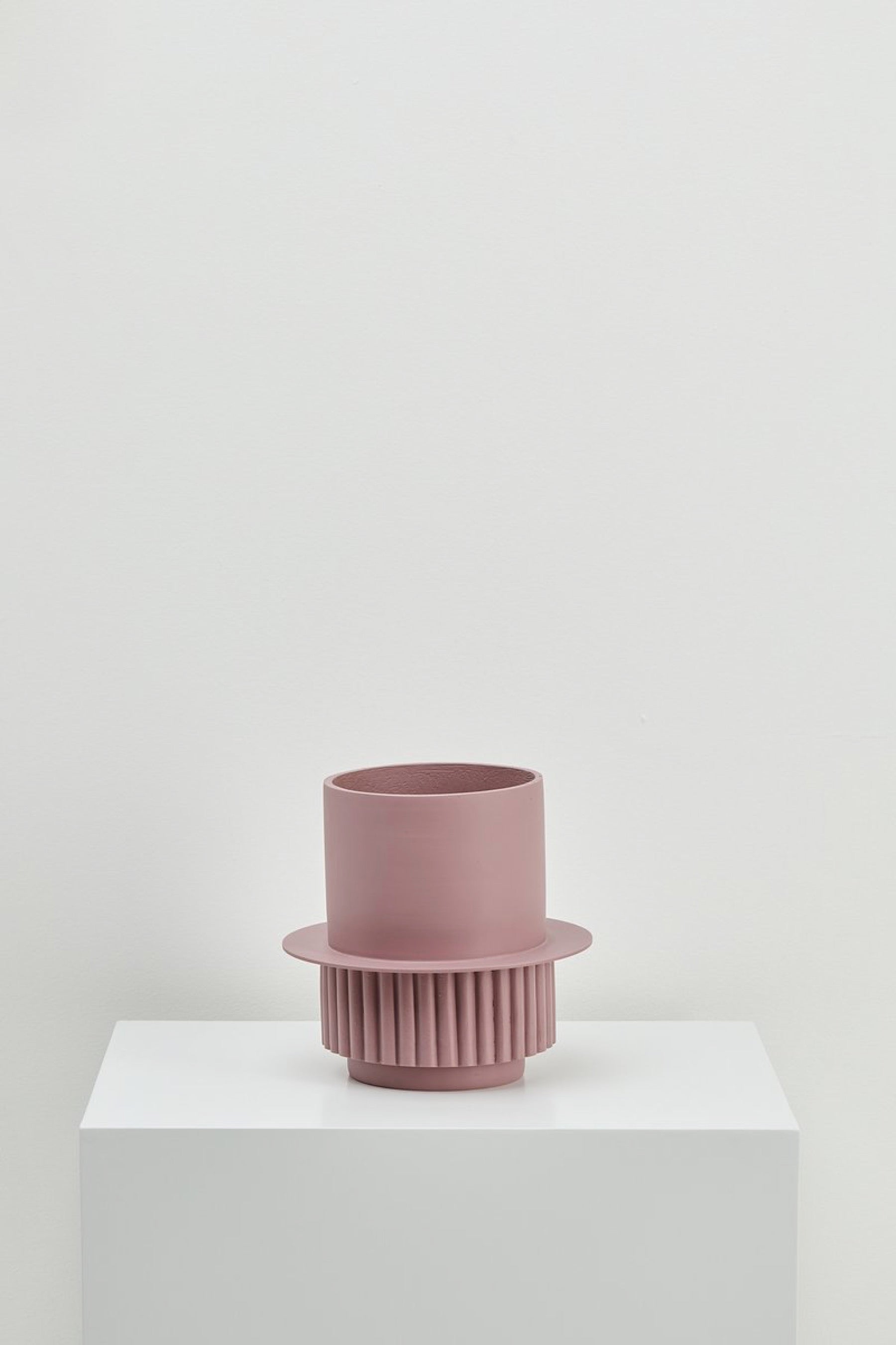 Musk Roma Planter