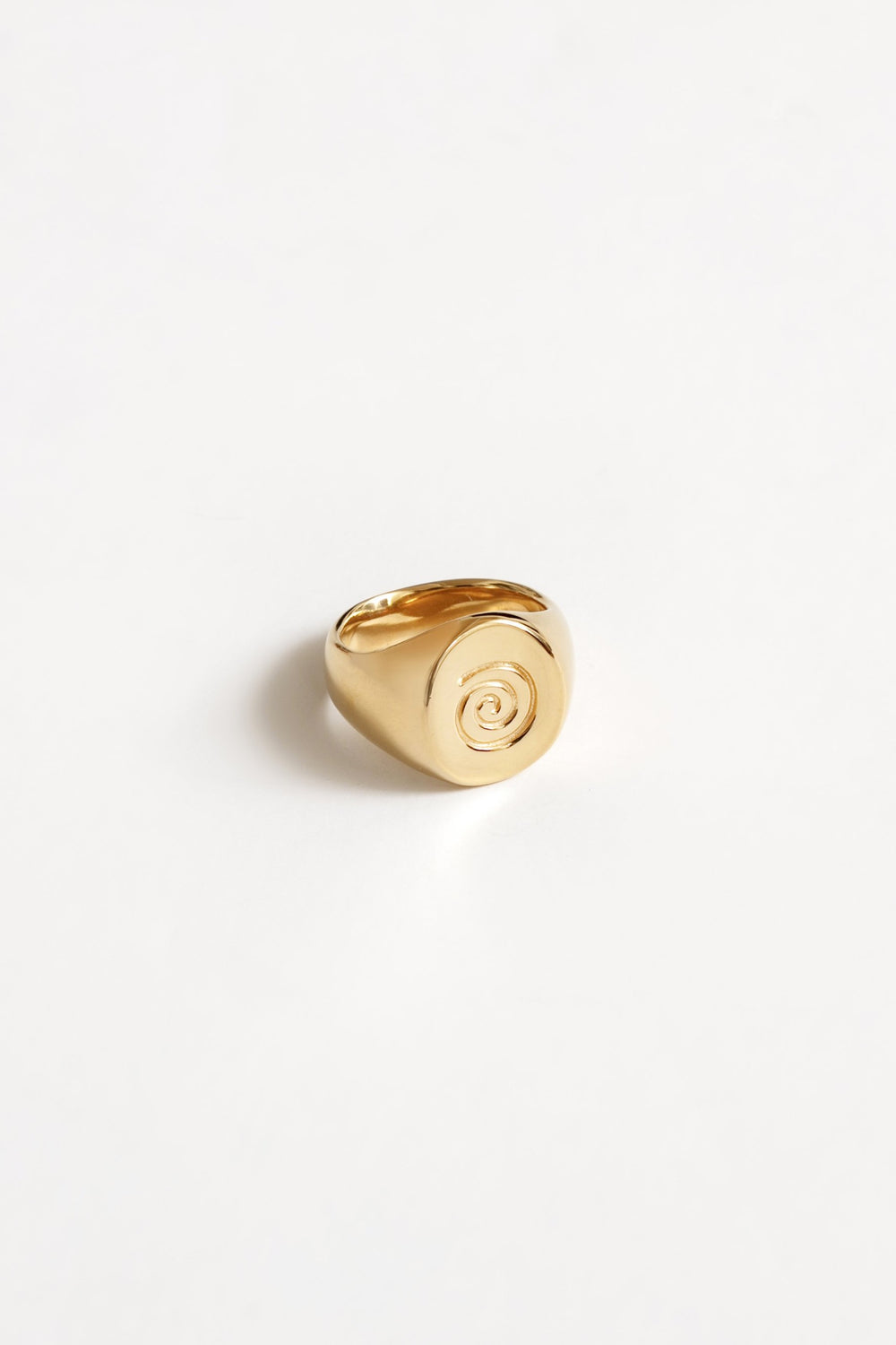 Gold Agnes Signet Ring