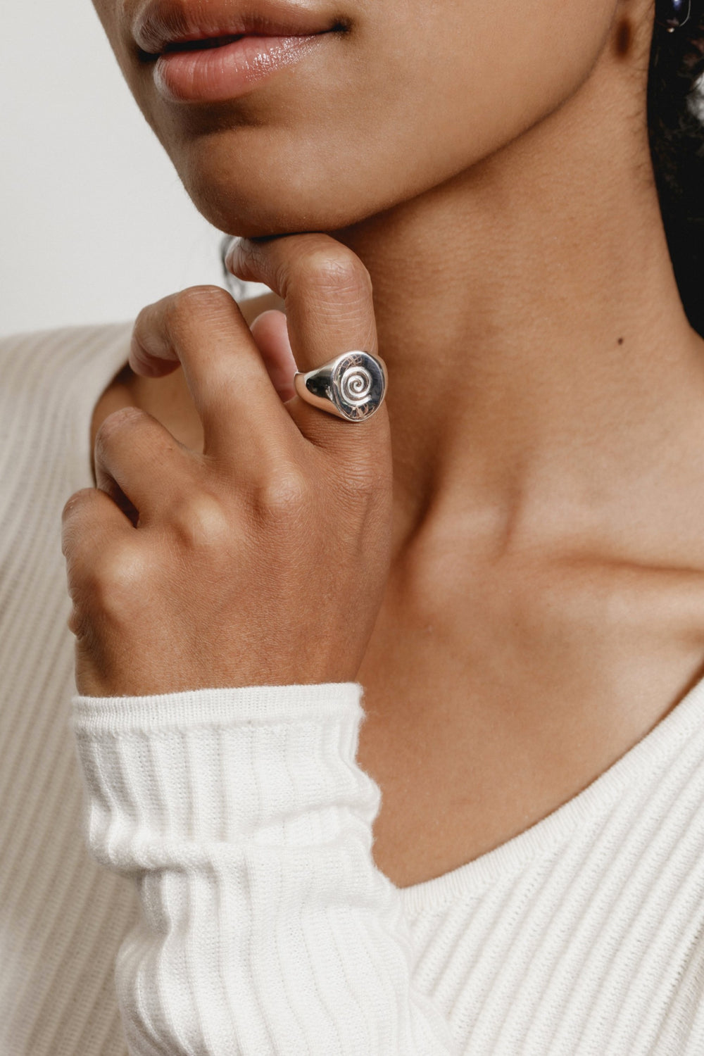 Silver Agnes Signet Ring
