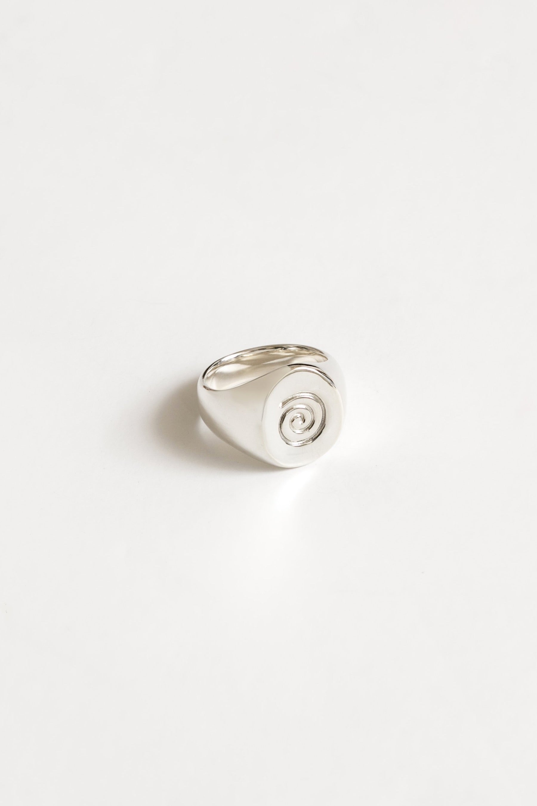 Silver Agnes Signet Ring