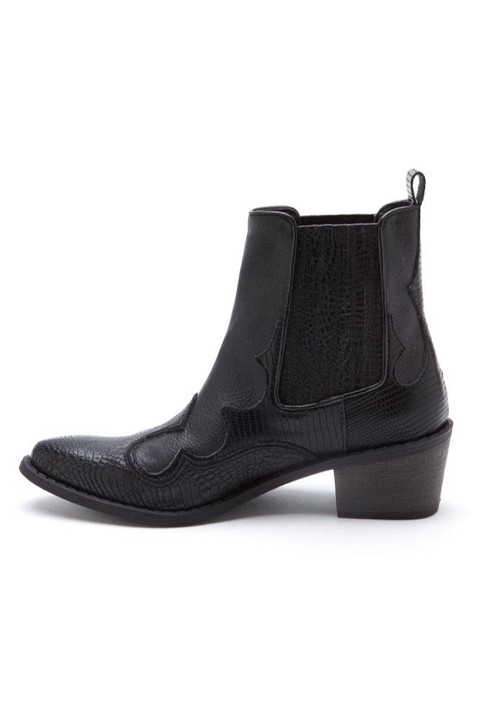 Black Cavalier Boot