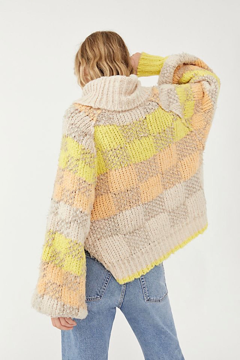 Macaroon Check Me Out Pullover
