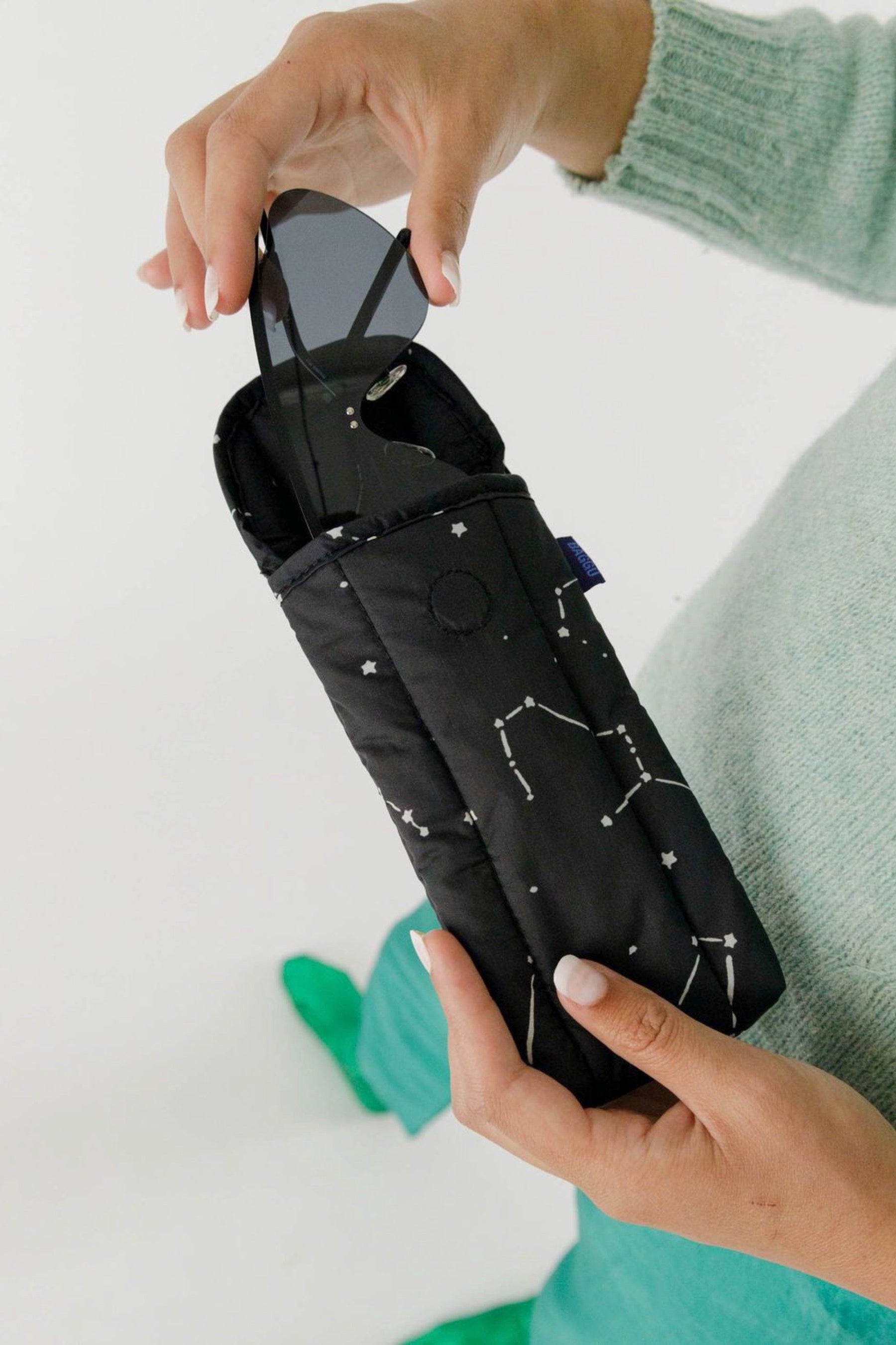 Constellation Puffy Glasses Sleeve