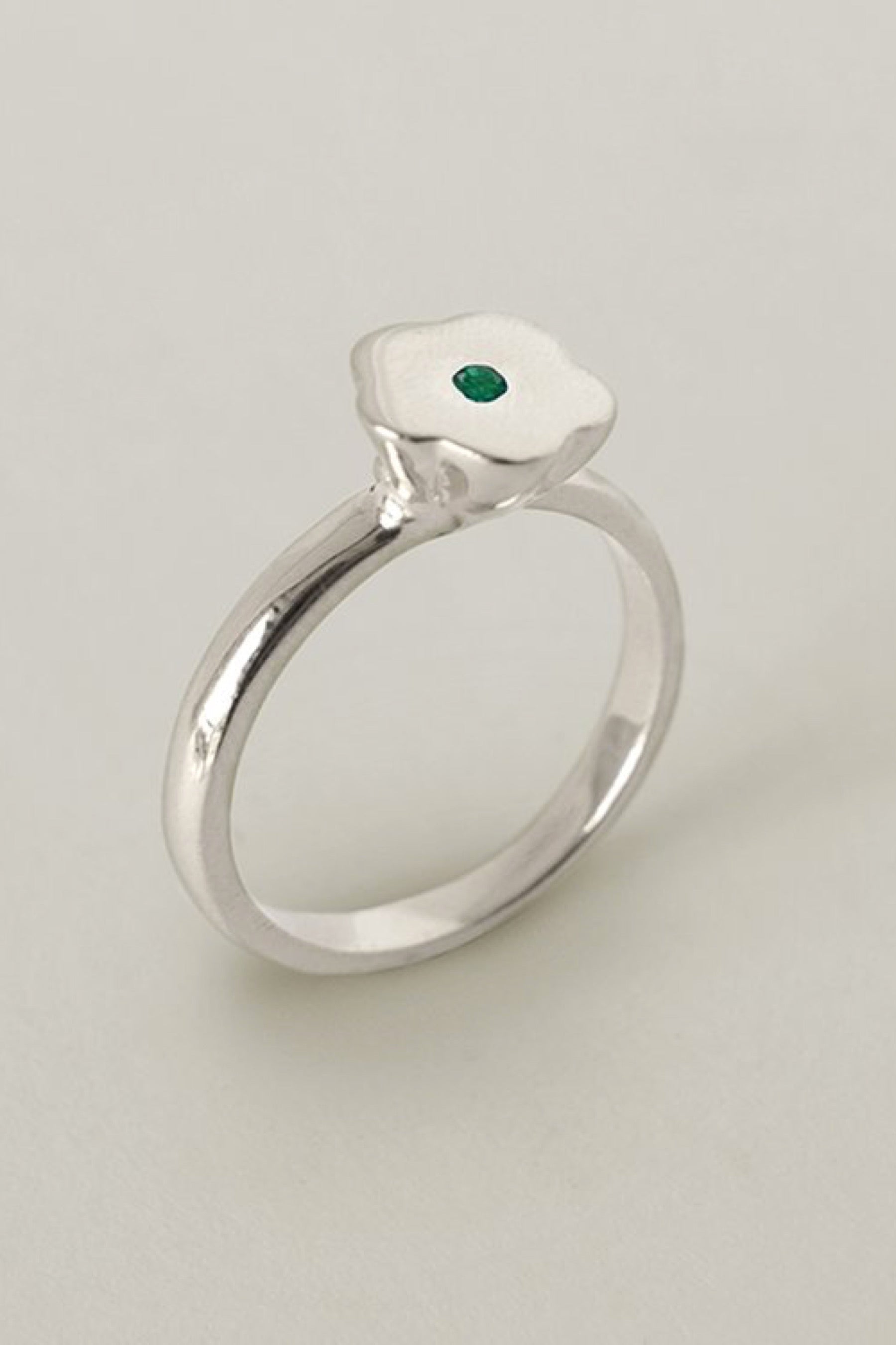 merewif-blossom-ring-emerald-silver.jpg