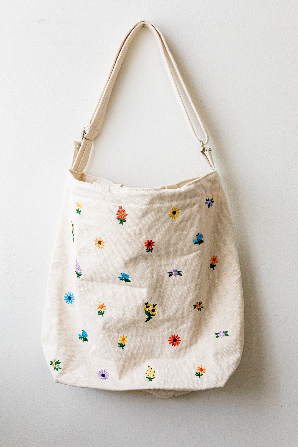 Embroidered Ditsy Floral Duck Bag