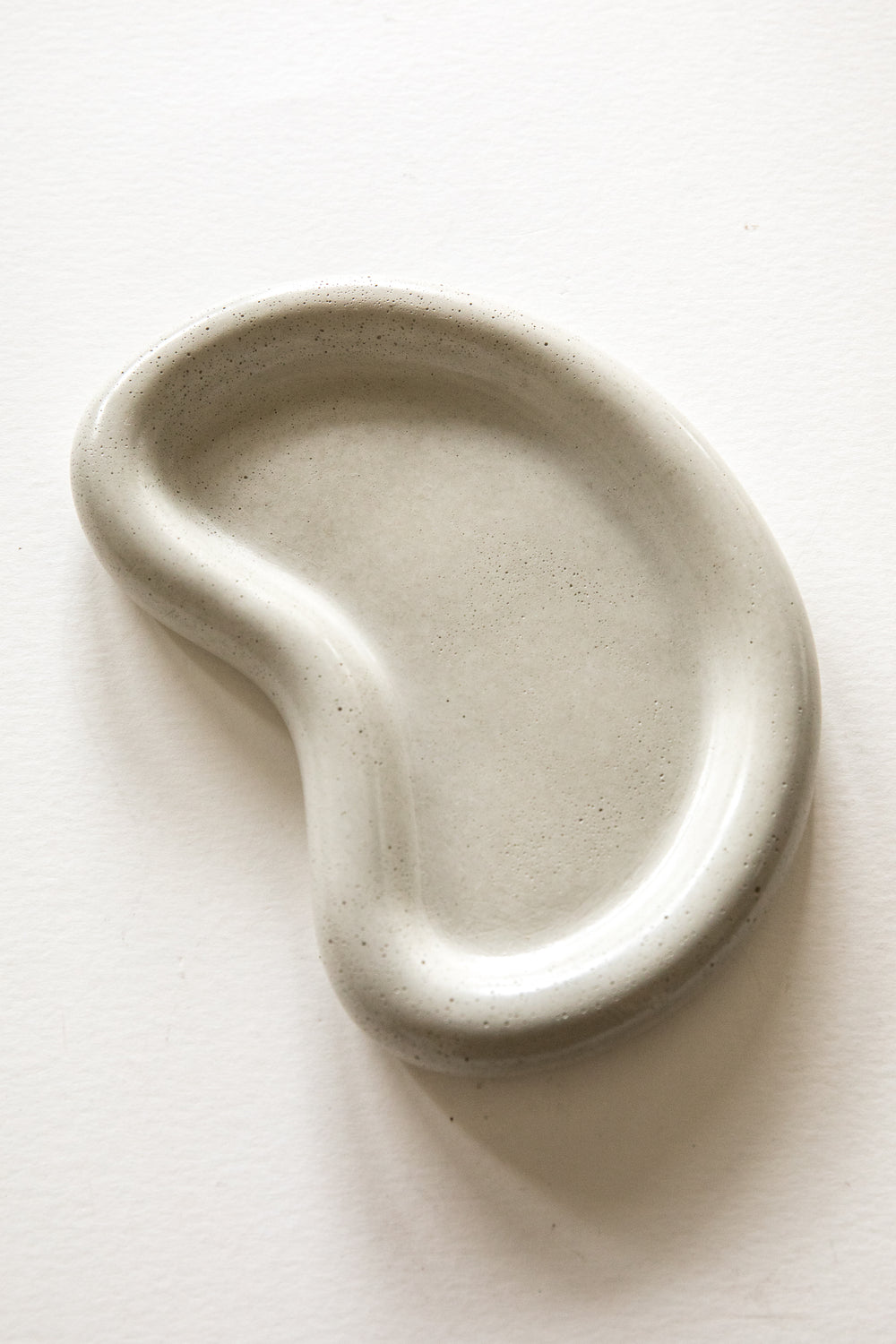Natural Concrete Chicago Dish